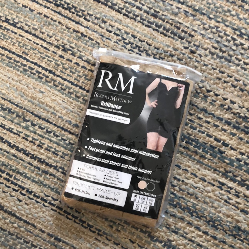 Women’s shapewear